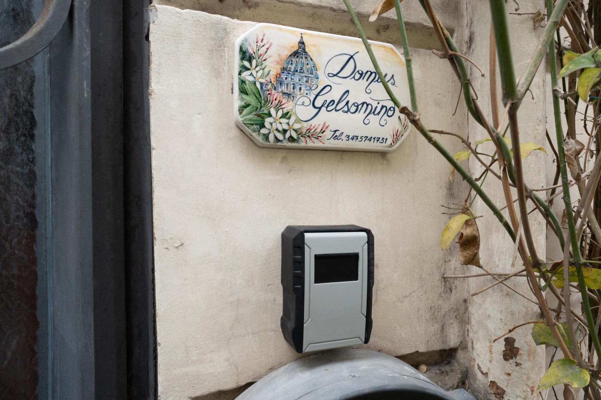 Domus Gelsomino Apartment Rome Bagian luar foto