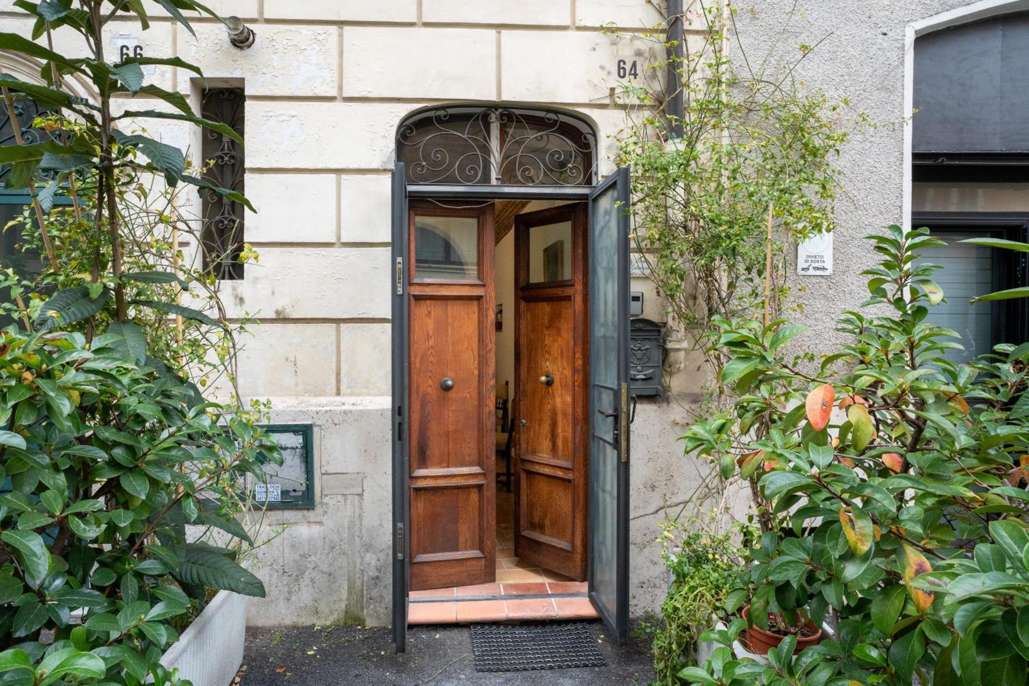 Domus Gelsomino Apartment Rome Bagian luar foto
