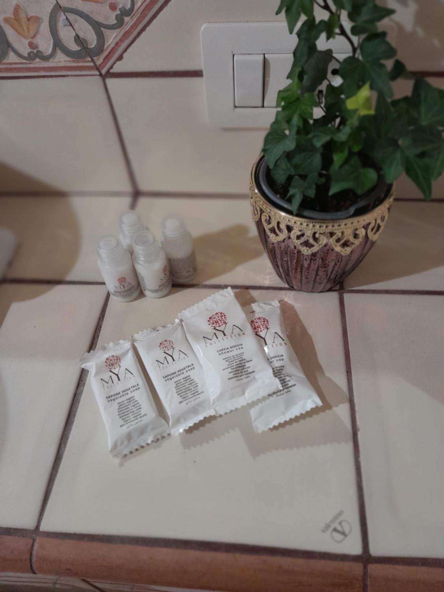 Domus Gelsomino Apartment Rome Bagian luar foto