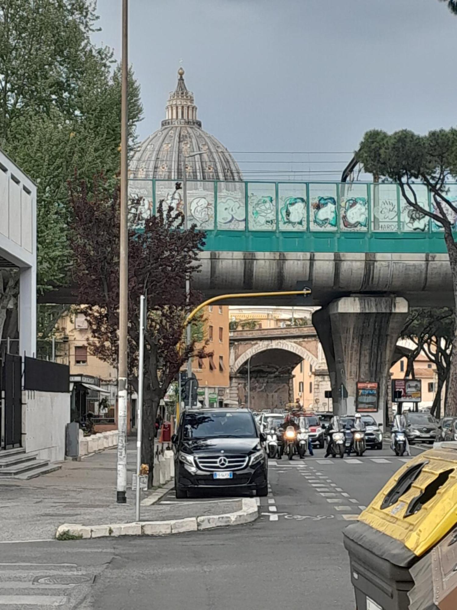 Domus Gelsomino Apartment Rome Bagian luar foto