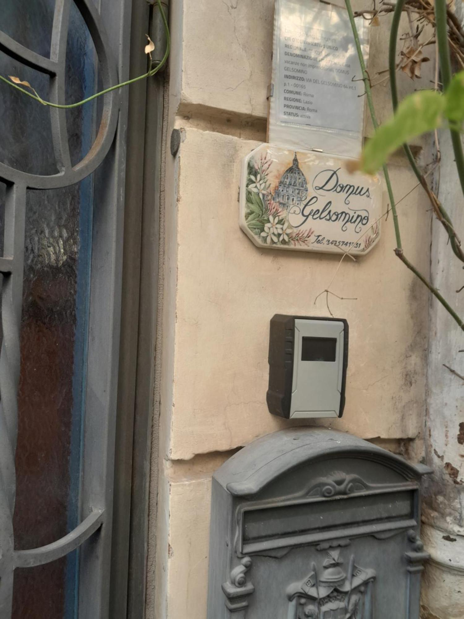 Domus Gelsomino Apartment Rome Bagian luar foto
